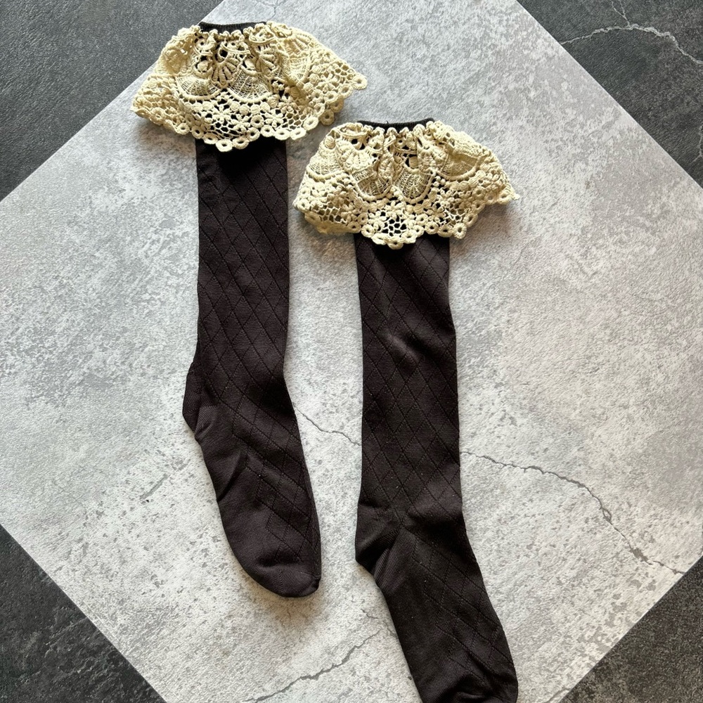 World’s Softest Socks Sassy Brown Knee High Lace Socks